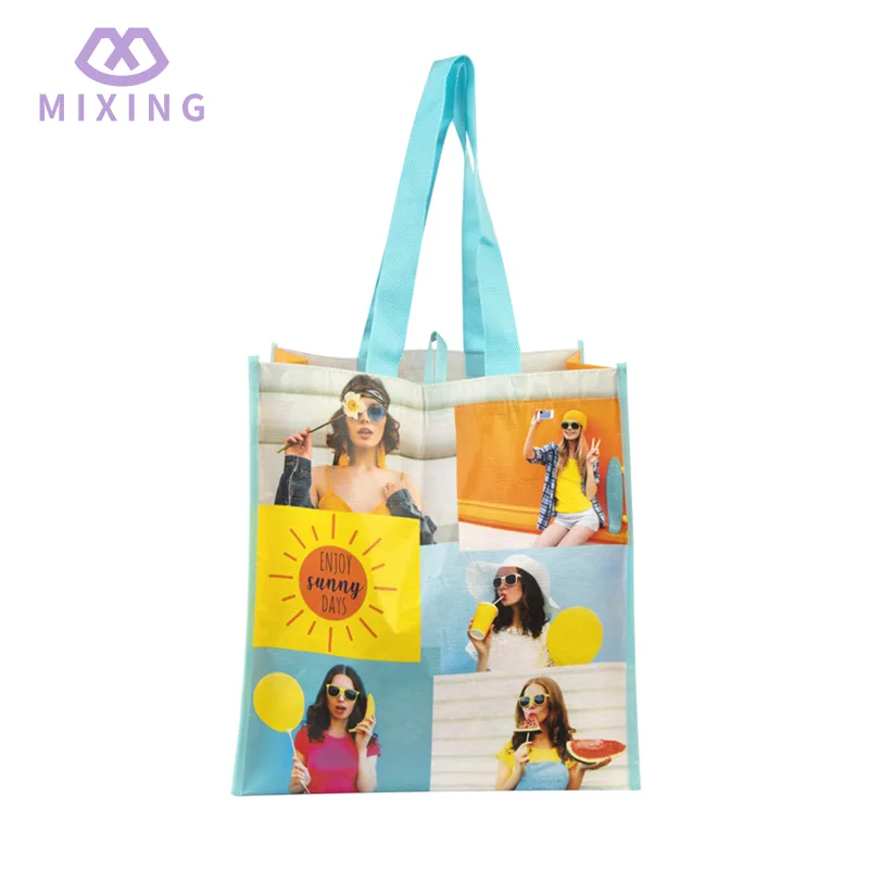 Beg tote pantai rpet berlapis